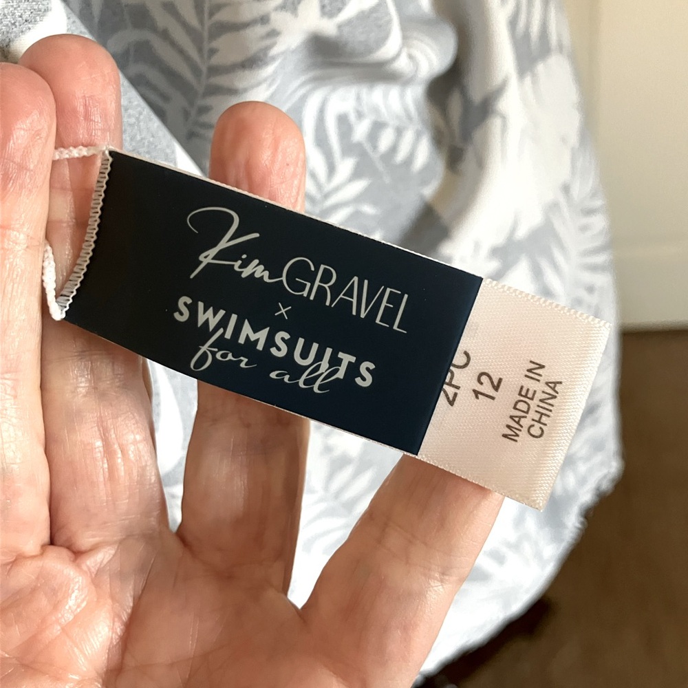 Tankini Top from Swimsuits for All. Underwire bra. NWT. Size 12. - Picture 5 of 5